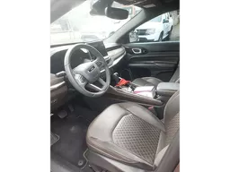 Jeep Commander