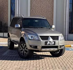 Mitsubishi Pajero TR4