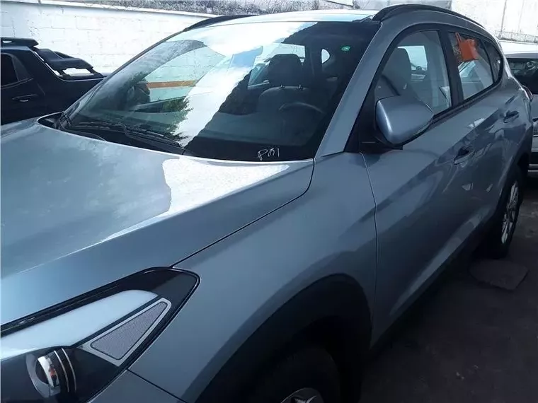 Hyundai Tucson Prata 8