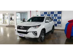 Toyota Hilux SW4