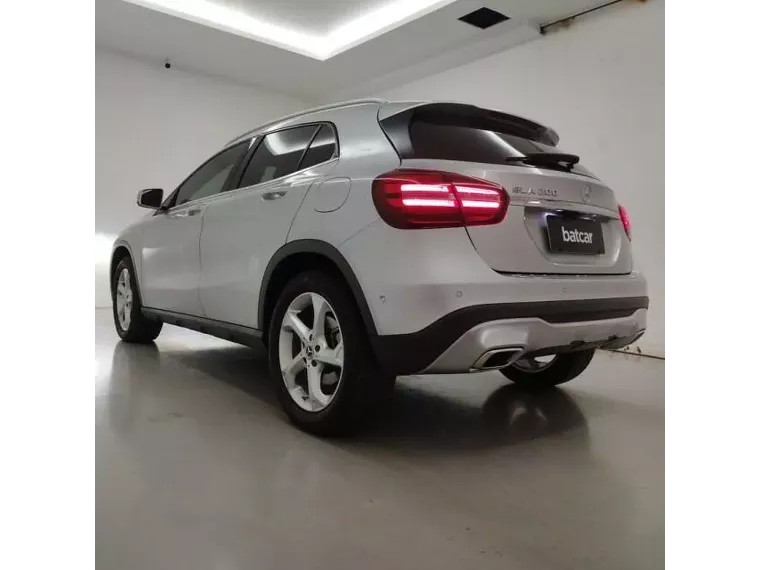 Mercedes-benz GLA 200 Prata 4