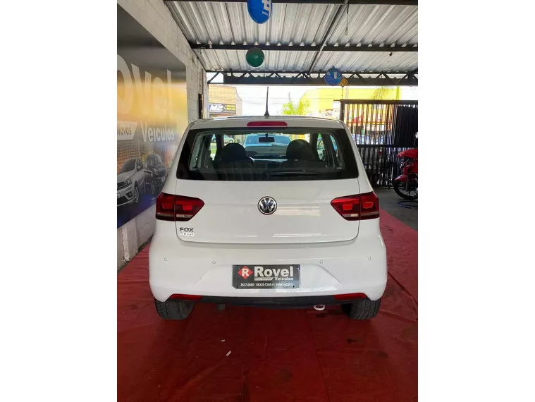 Volkswagen Fox Branco 8