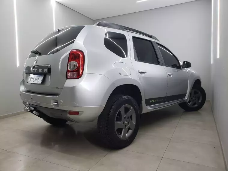 Renault Duster Prata 12