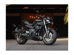 Street Triple