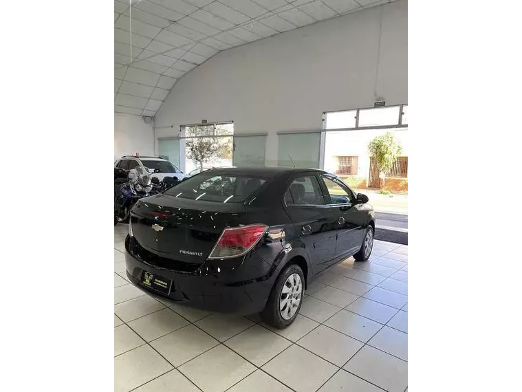 Chevrolet Prisma Preto 5