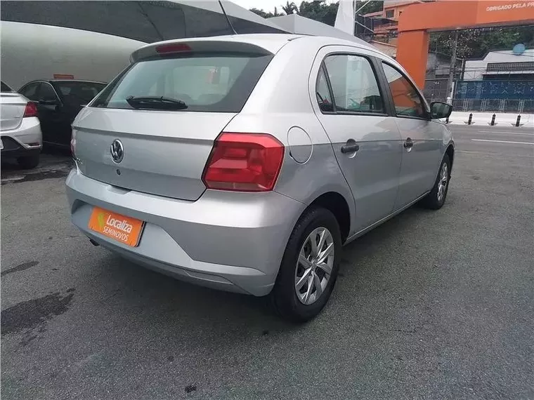 Volkswagen Gol Prata 6