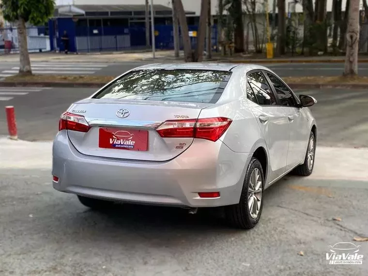 Toyota Corolla Prata 11