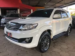 Hilux SW4