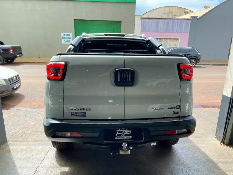 Fiat Toro Branco 10