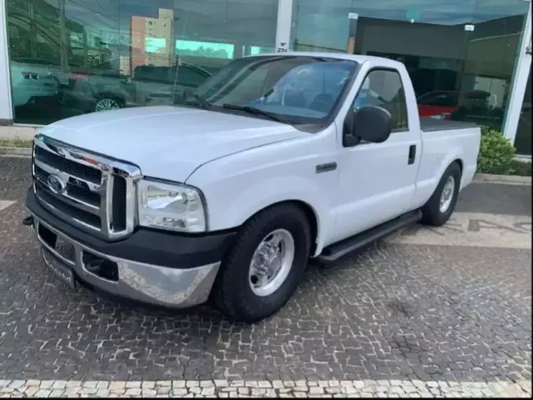 Ford F-250 Branco 4