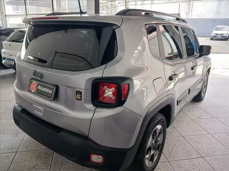 Jeep Renegade Prata 13