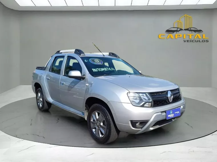 Renault Duster Oroch Prata 13