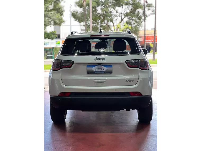 Jeep Compass Branco 9