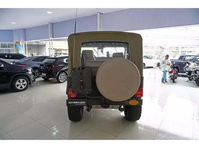 Willys Jeep Verde 3