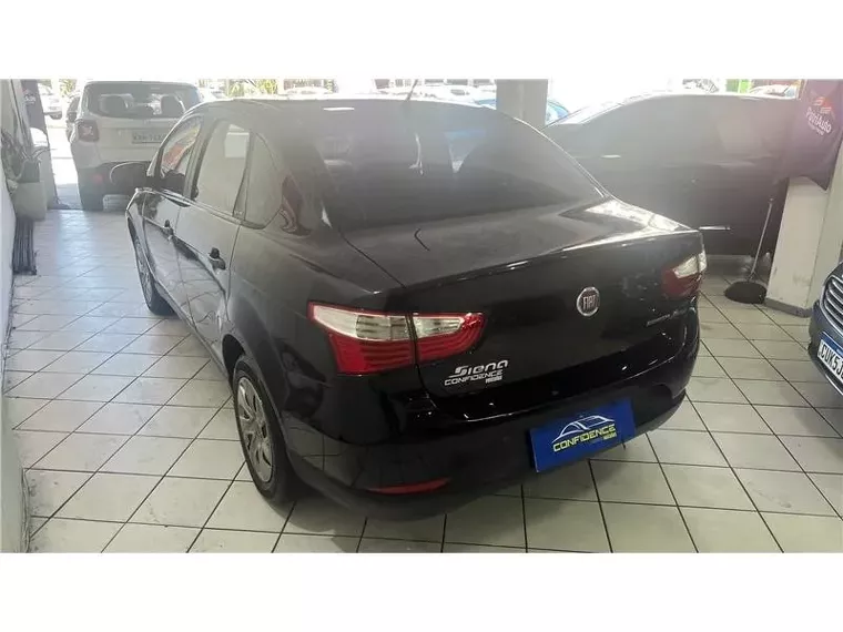 Fiat Grand Siena Preto 10