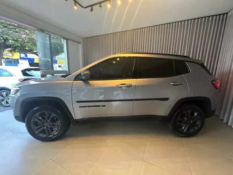 Jeep Compass Prata 12