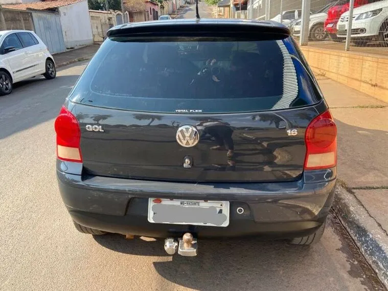 Volkswagen Gol Cinza 3