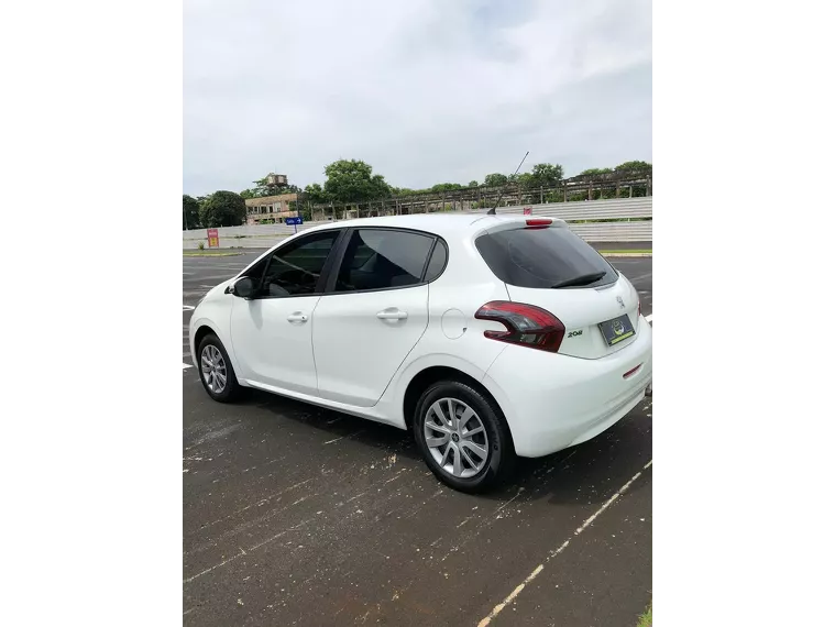 Peugeot 208 Branco 2