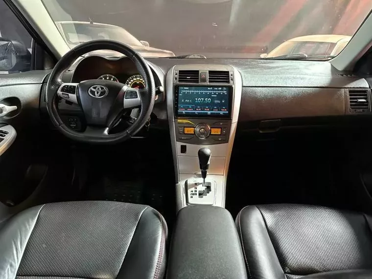Toyota Corolla Preto 12