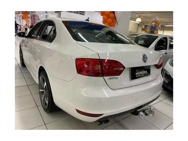 Volkswagen Jetta Branco 2