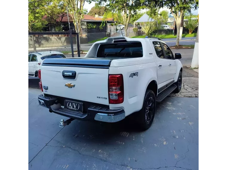 Chevrolet S10 Branco 5