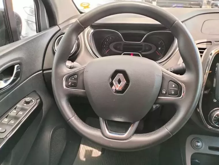 Renault Captur Prata 14