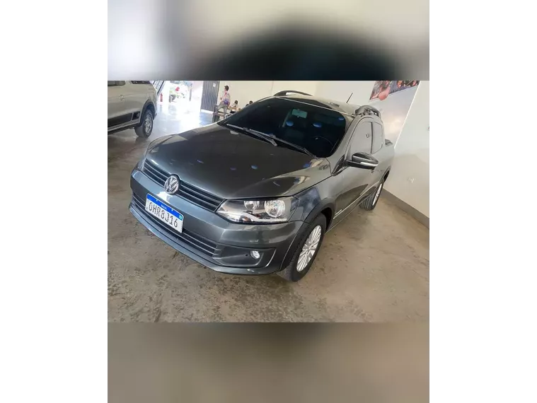 Volkswagen Saveiro Cinza 1