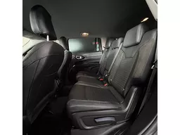 Jeep Commander