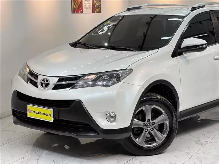 Toyota RAV4 Branco 8