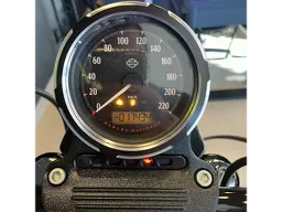 Harley-Davidson Sportster 883