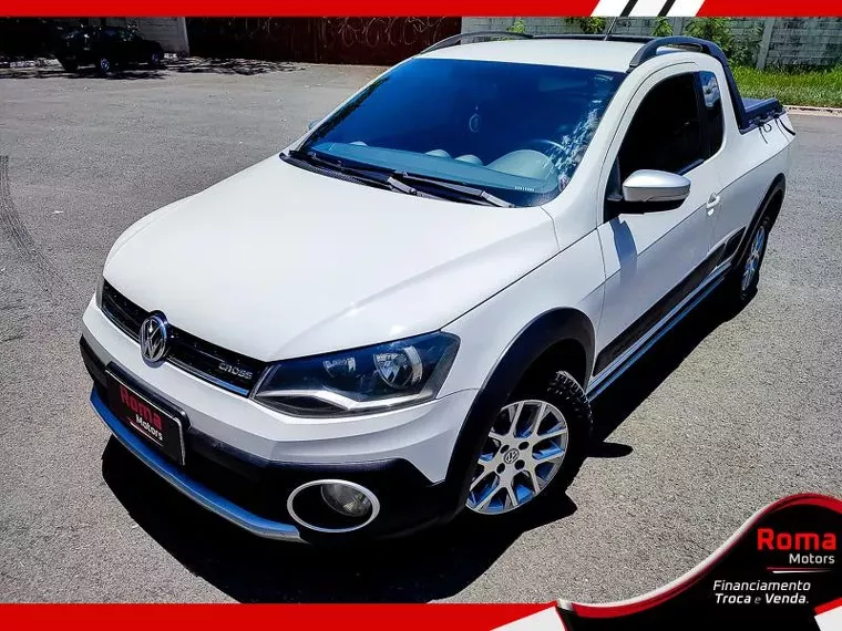 Volkswagen Saveiro Branco 4