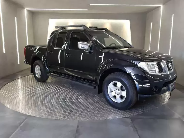 Nissan Frontier Preto 9