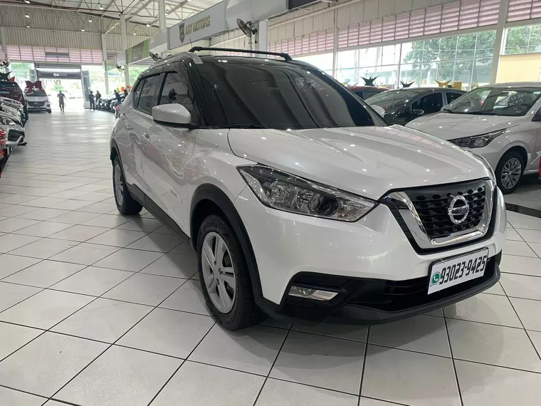 Nissan Kicks Branco 6