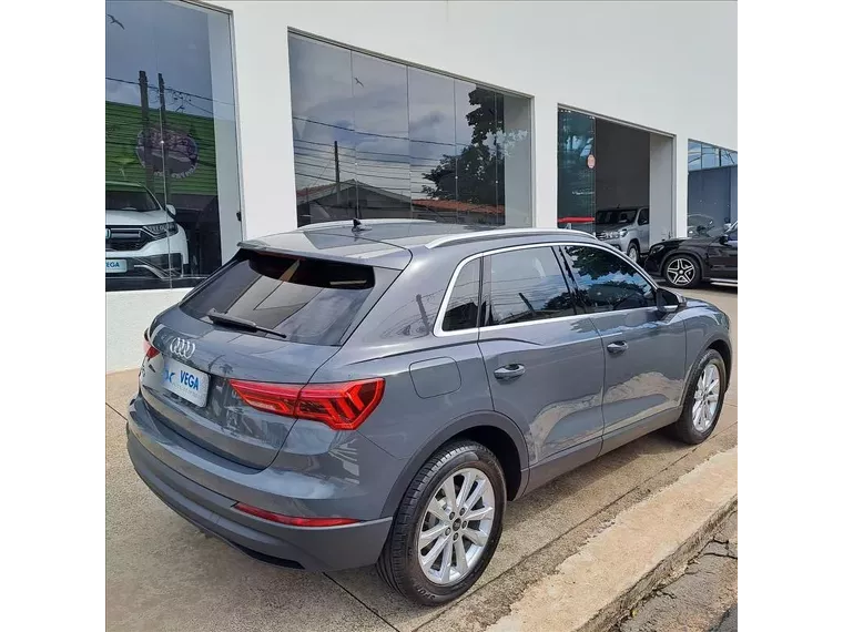 Audi Q3 Cinza 1