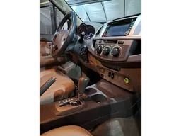 Toyota Hilux SW4