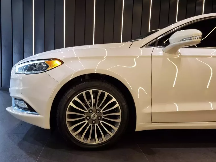 Ford Fusion Branco 8