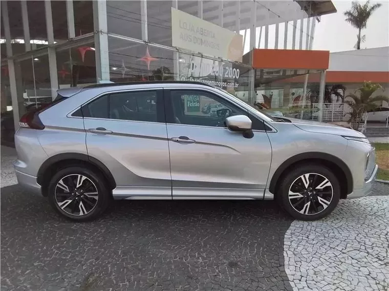 Mitsubishi Eclipse Cross Prata 6