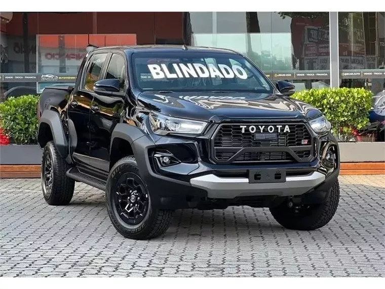 Toyota Hilux Preto 7