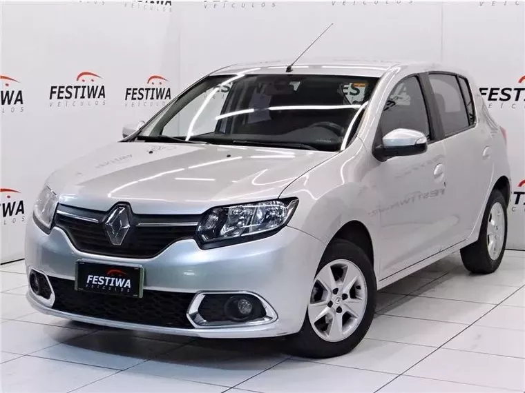 Renault Sandero Prata 10