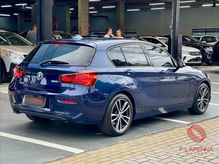 BMW 120i Azul 6