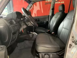 Mitsubishi Pajero TR4