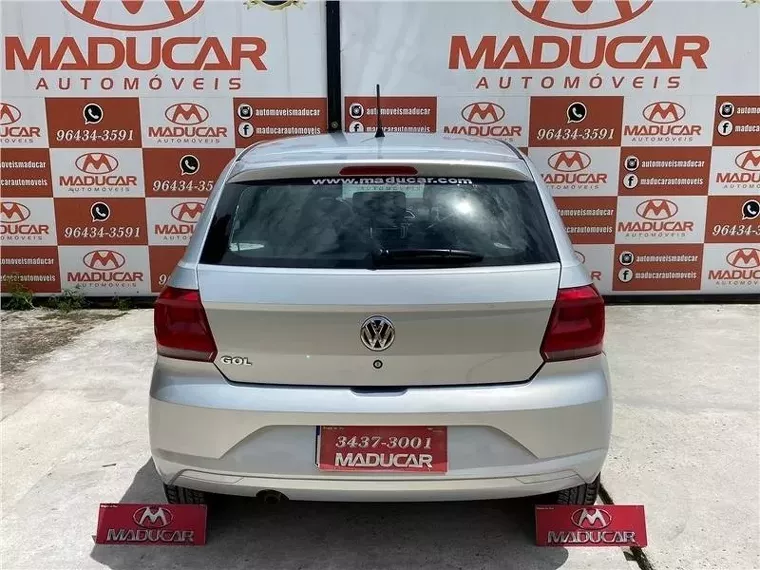 Volkswagen Gol Prata 6