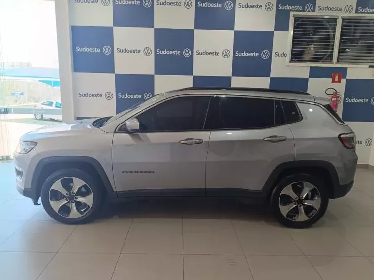 Jeep Compass Prata 9