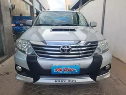 Toyota Hilux SW4