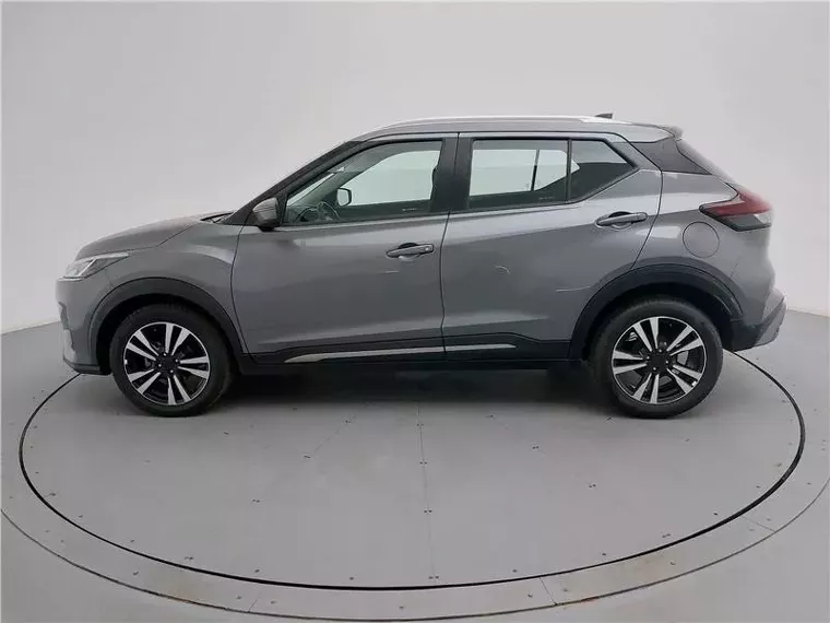 Nissan Kicks Cinza 2