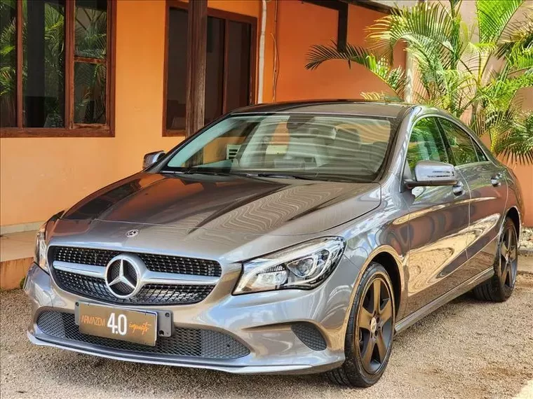 Mercedes-benz CLA 180 Cinza 1