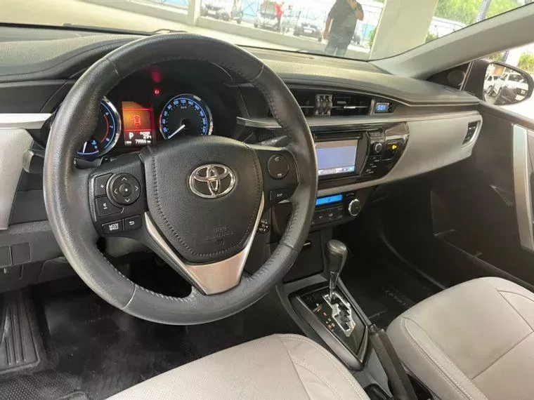 Toyota Corolla Preto 8