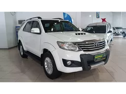 Toyota Hilux SW4