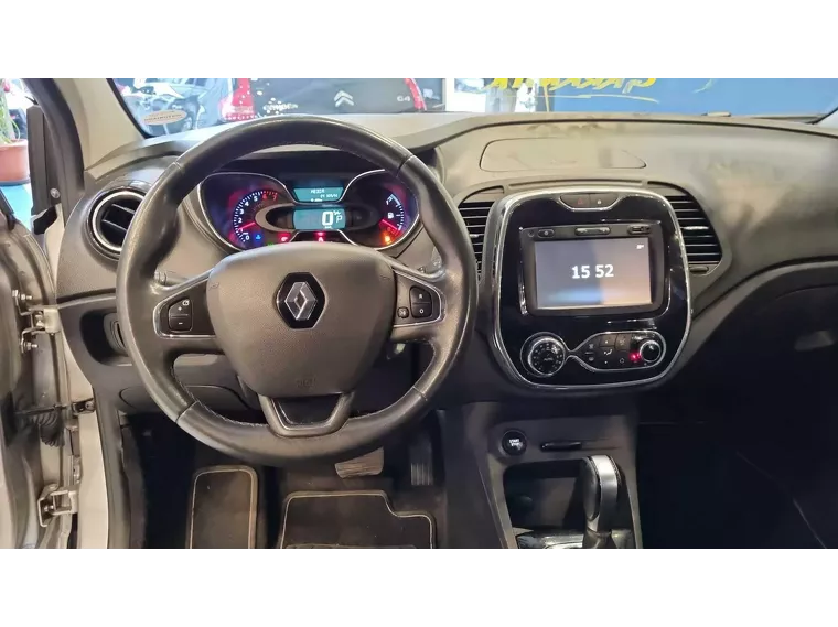 Renault Captur Prata 4