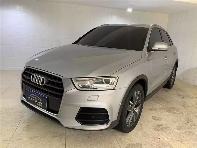 Audi Q3 Prata 8